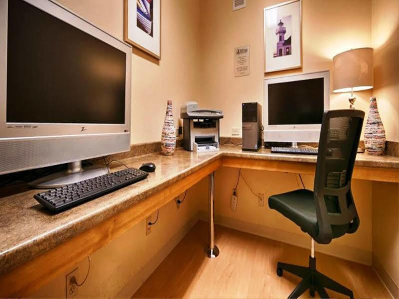 Executive Residency By Best Western Navigator Inn & Suites Everett Esterno foto
