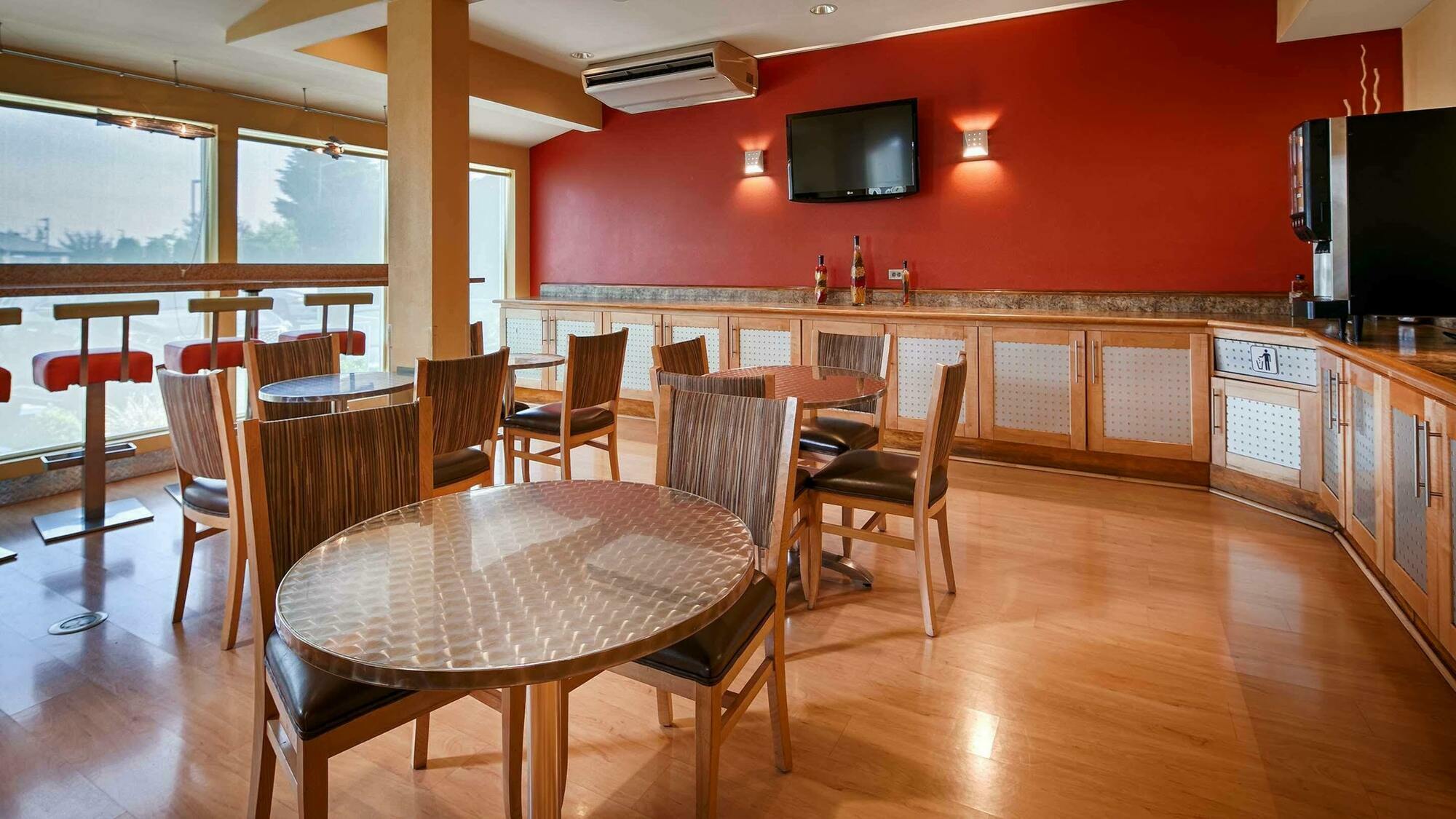 Executive Residency By Best Western Navigator Inn & Suites Everett Esterno foto